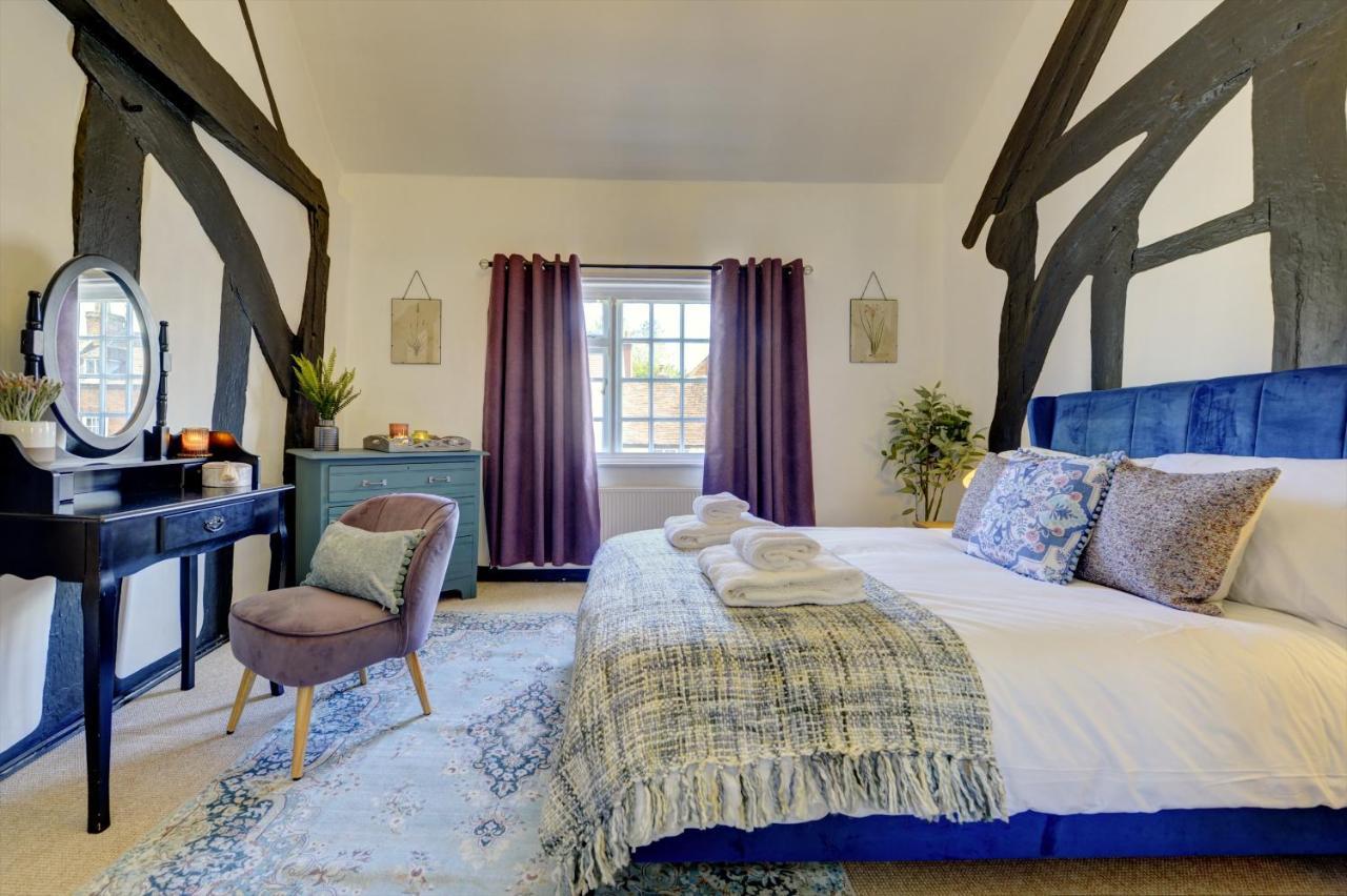 Loft Cottage: Tudor Retreat Near Apartment Stratford-upon-Avon